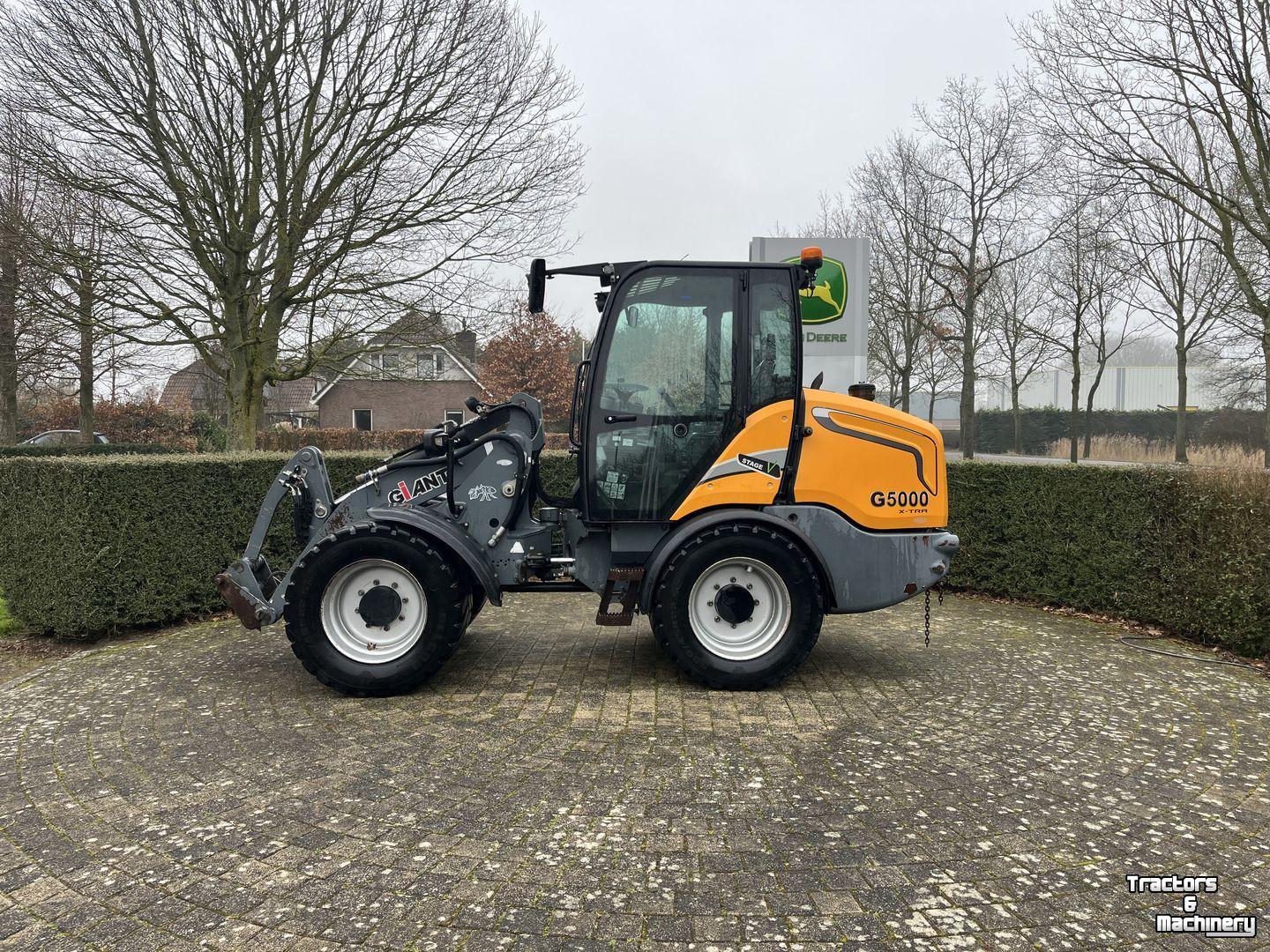 Shovel / Wiellader / Kniklader Giant G5000