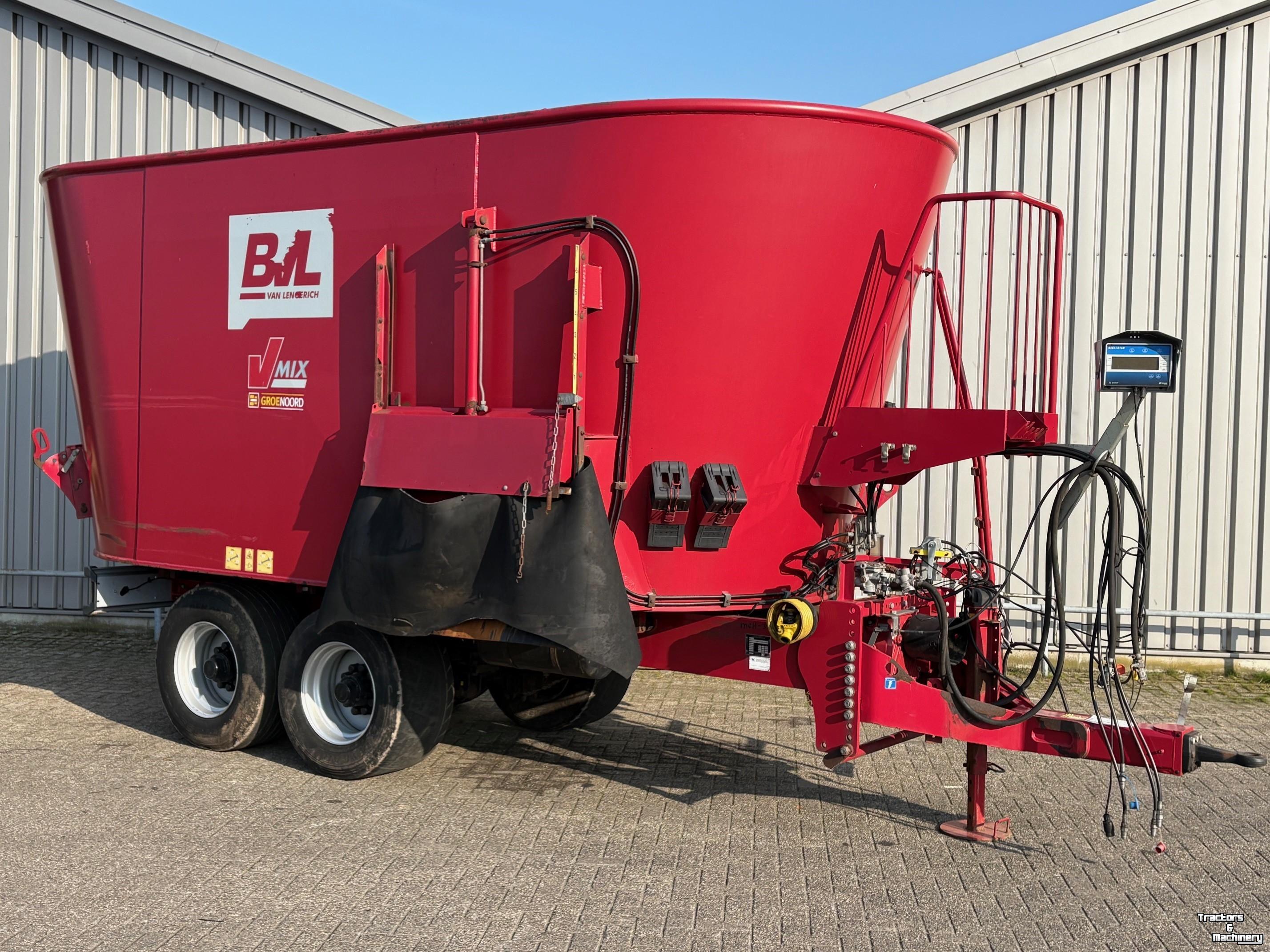 Voermengwagen Vertikaal BVL BVL V mix 24-2S