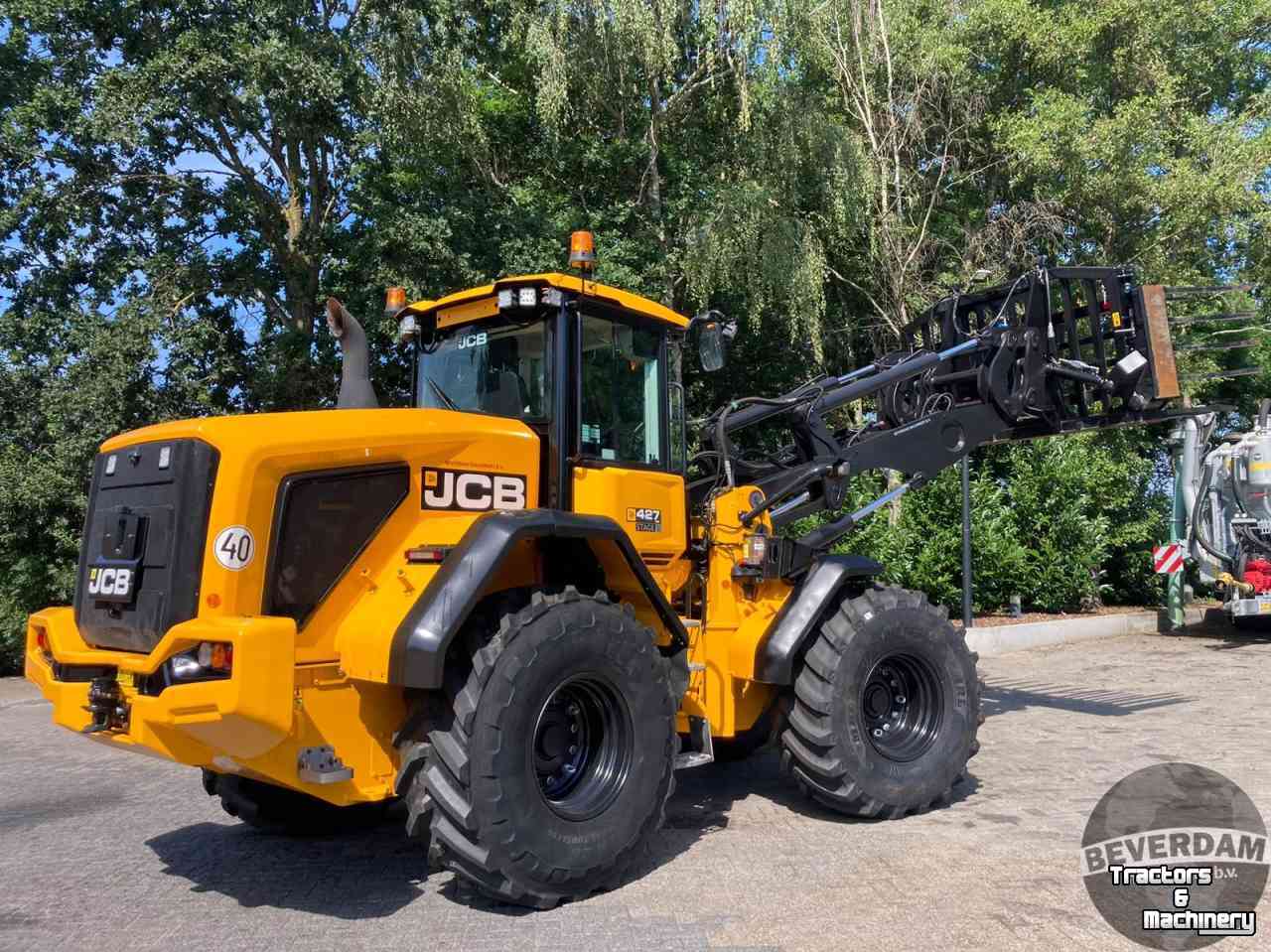 Shovel / Wiellader / Kniklader JCB 427 STAGE V AGRI