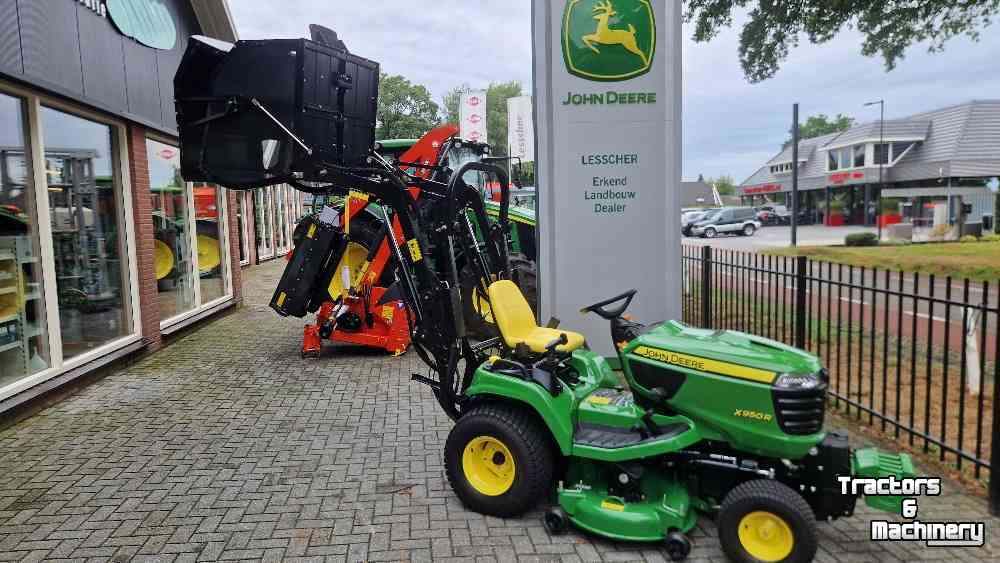 Zitmaaier John Deere X950R