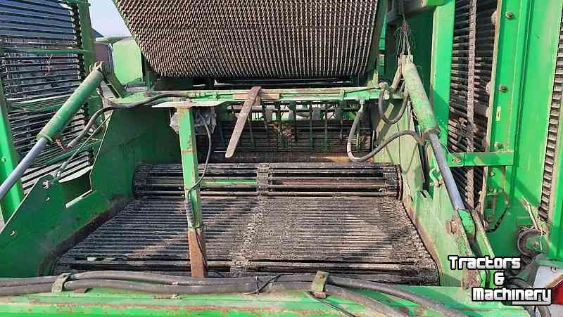 Aardappelrooier AVR 29 CLO bunkerrooier, 2 rijig