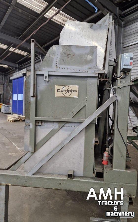 Kisten-kantelaar  Bunker met uitvoerband+kantelaar – complete set,  Dosierbunker mit Austragsband inklusive Kistenkipper (Komplettset)