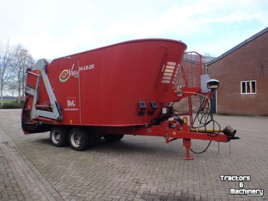 Voermengwagen Van Lengerich 24 LS-2S voemengwagen