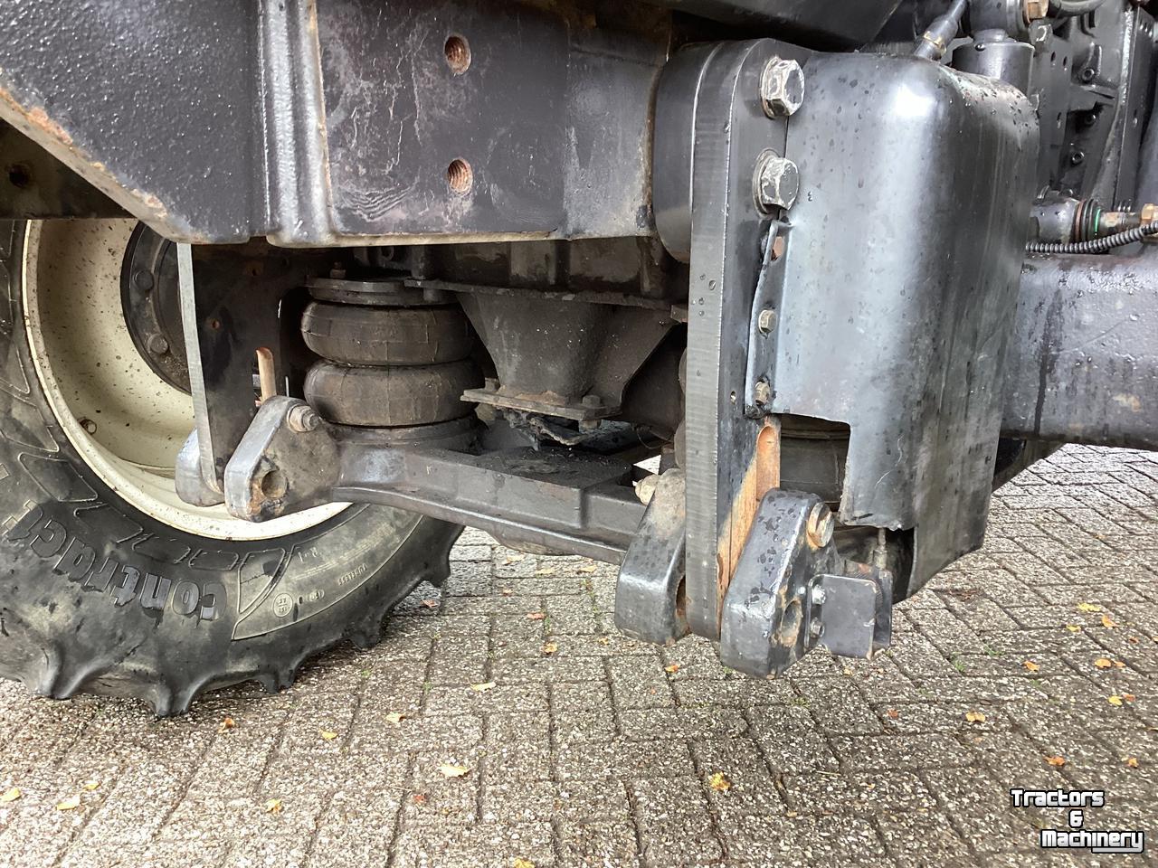 Tractor / Trekker Valtra Valtra T 190     (rood)
