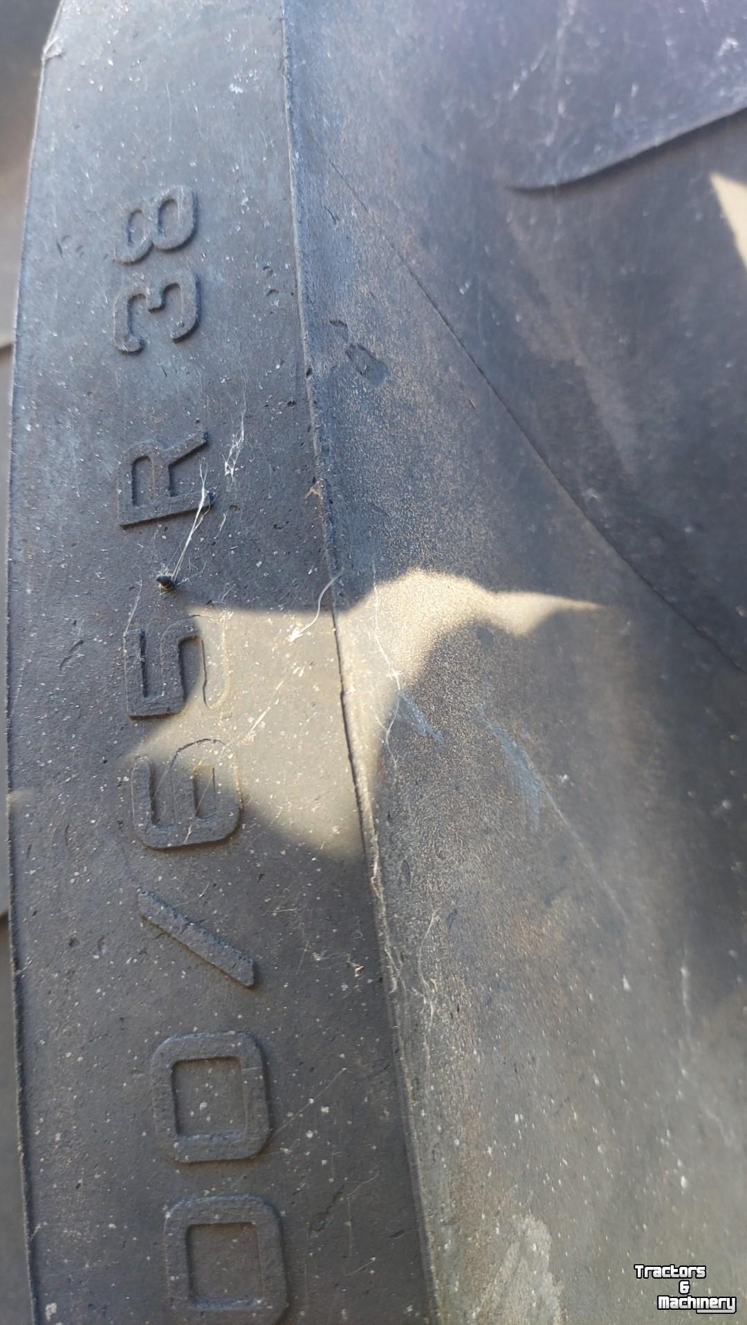 Wielen, Banden, Velgen & Afstandsringen Trelleborg  BANDEN 600/65R38