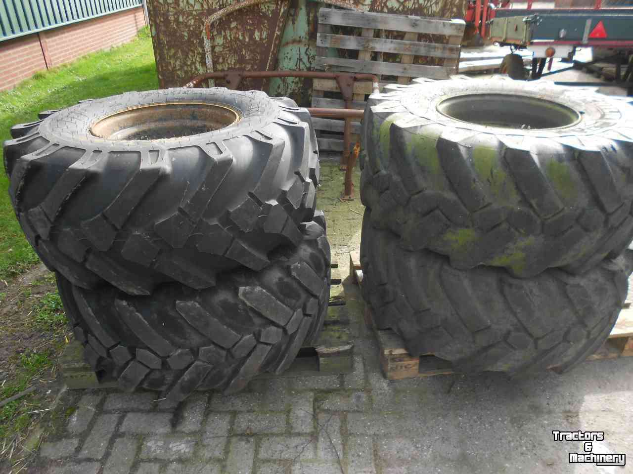 Wielen, Banden, Velgen & Afstandsringen Michelin 445/70r19,5