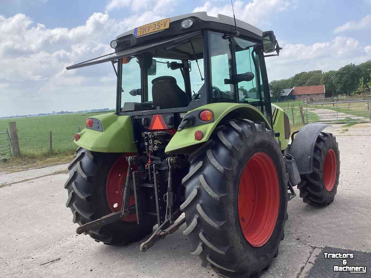 Tractor / Trekker Claas Axos 310