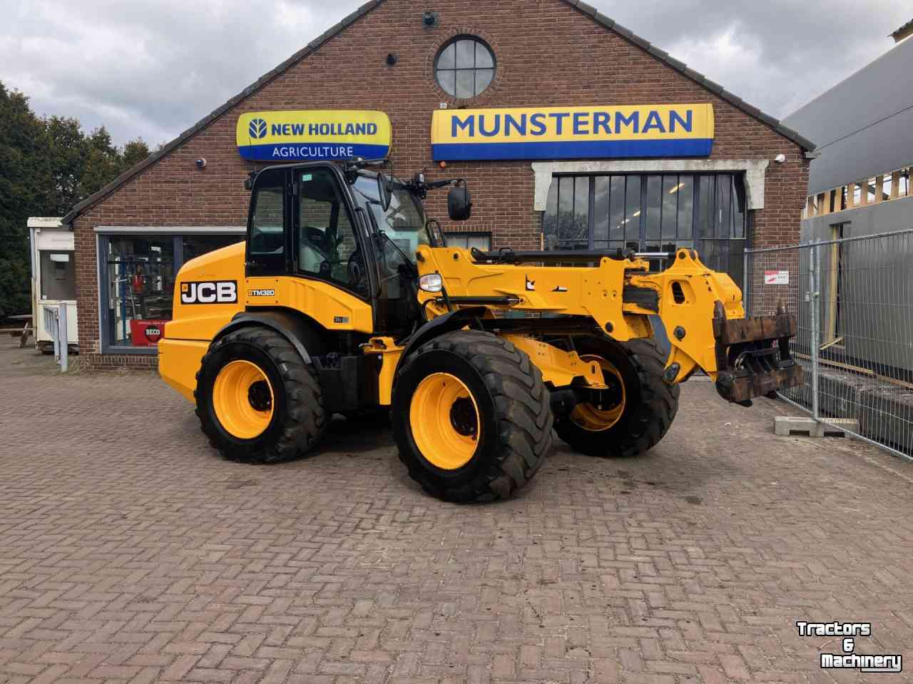 Telescopische Shovel / Wiellader / Kniklader JCB TM320