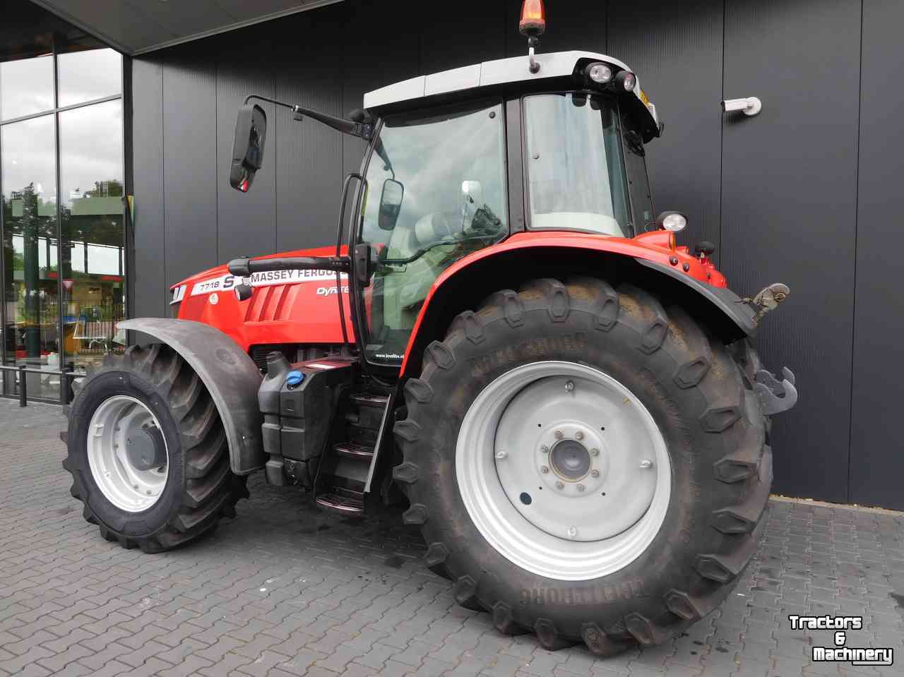 Tractor / Trekker Massey Ferguson 7718