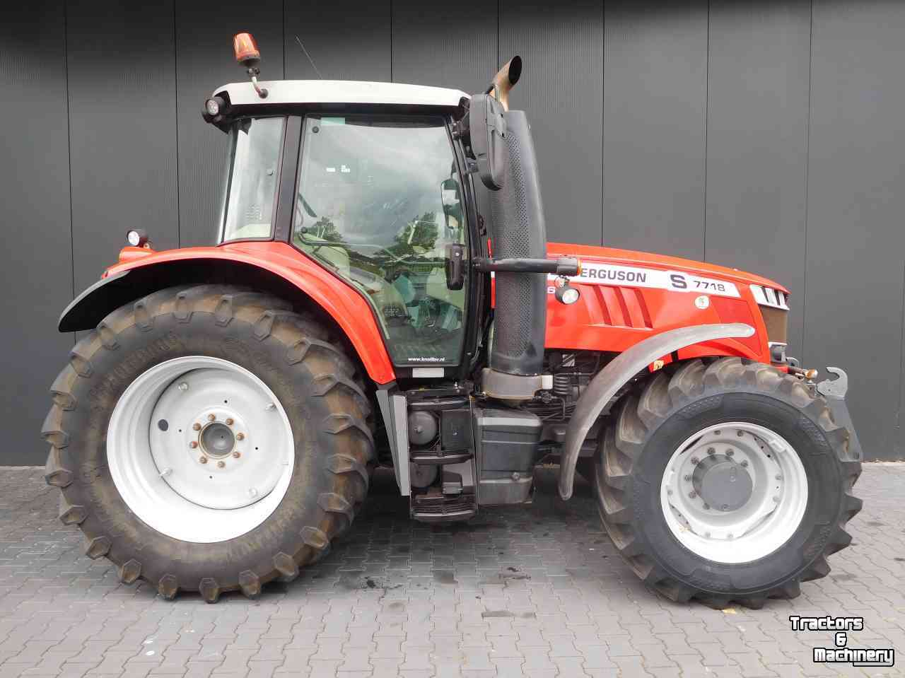 Tractor / Trekker Massey Ferguson 7718