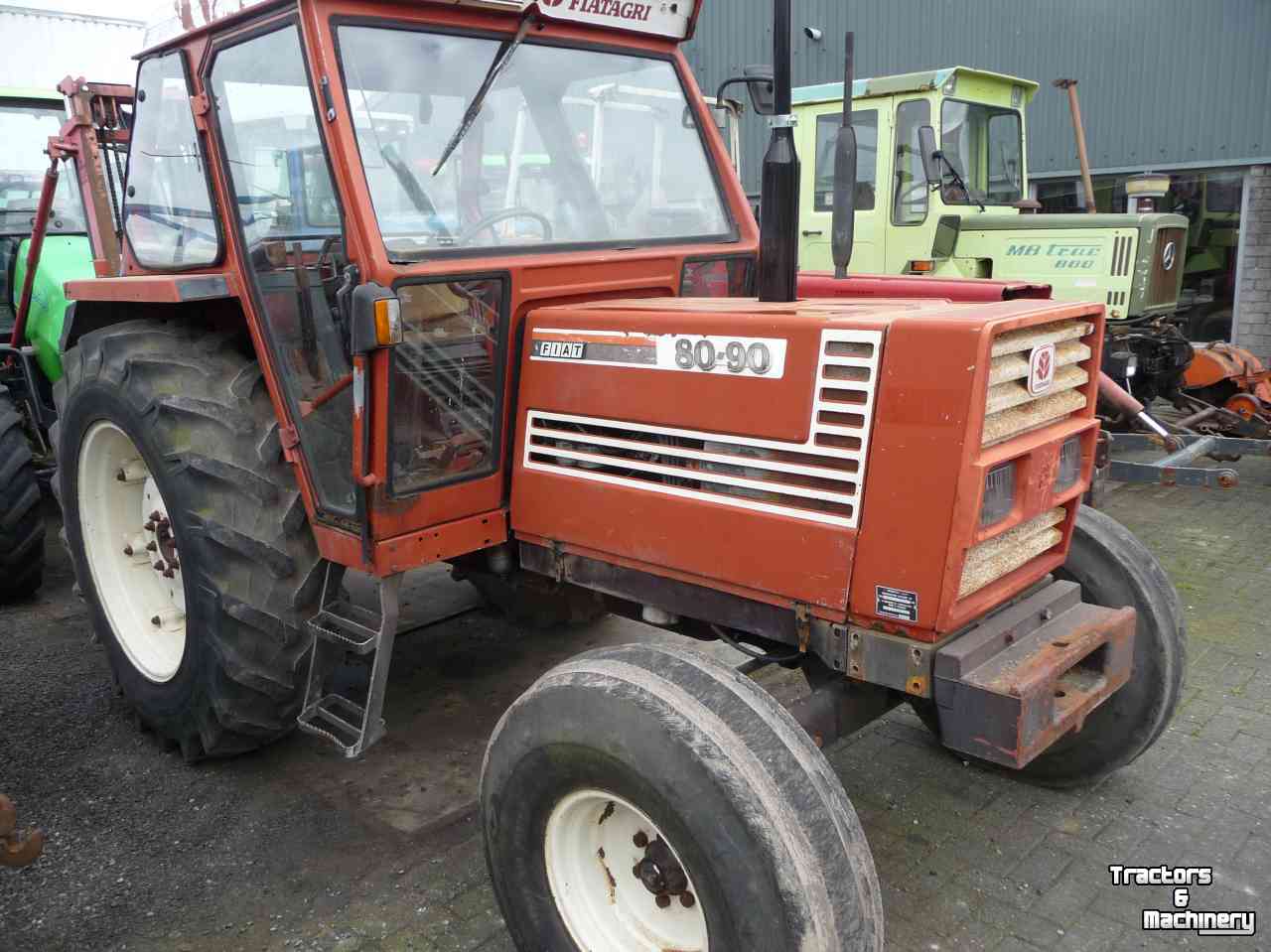 Traktoren Fiat 8090