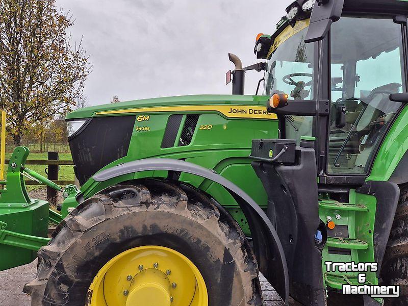 Tractor / Trekker John Deere 6M220