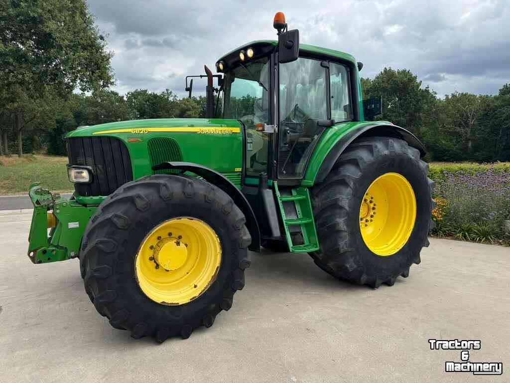 Tractor / Trekker John Deere 6820