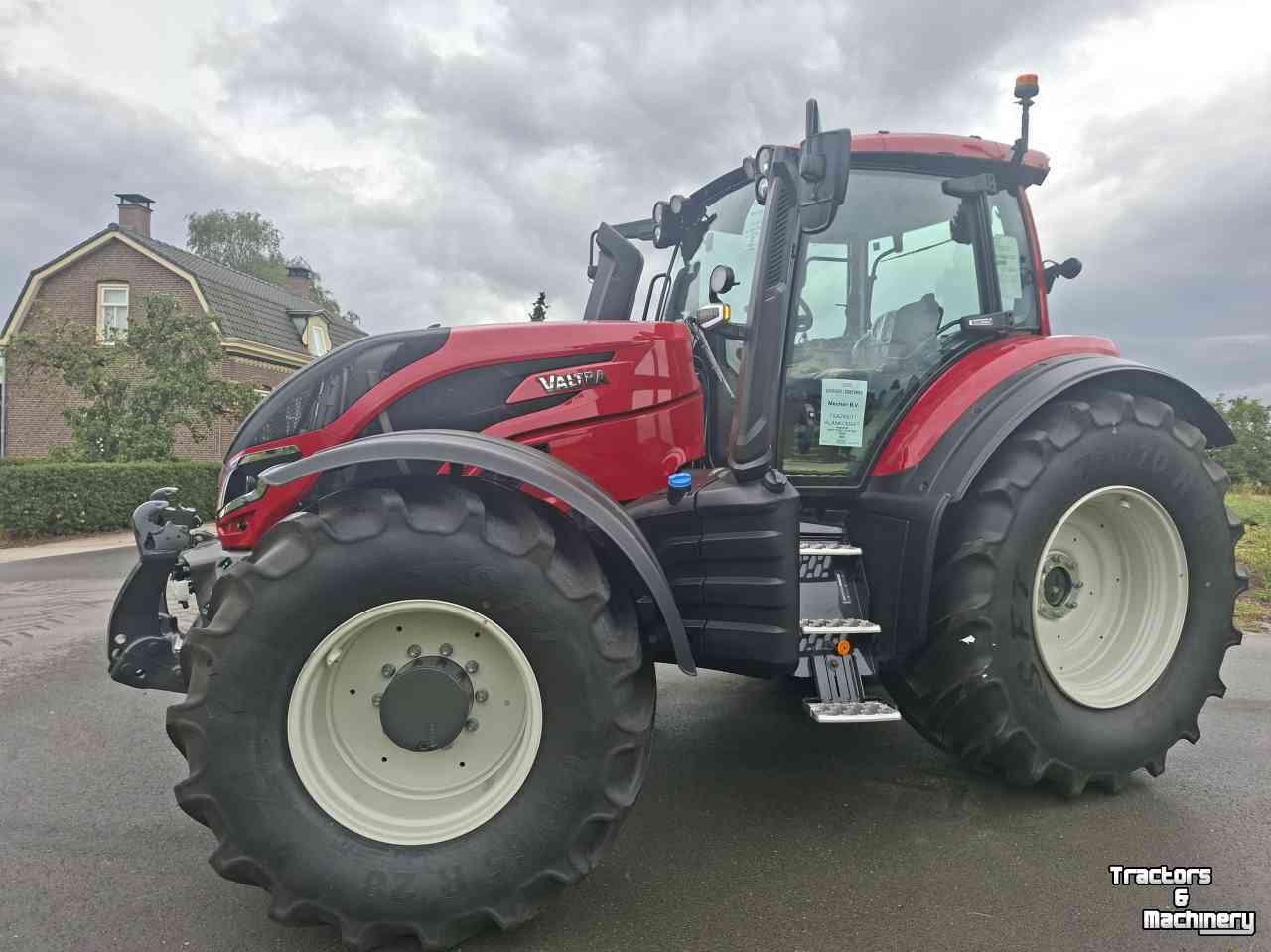 Tractor / Trekker Valtra T175eA eenvoudige trekker voor een mooi prijsje