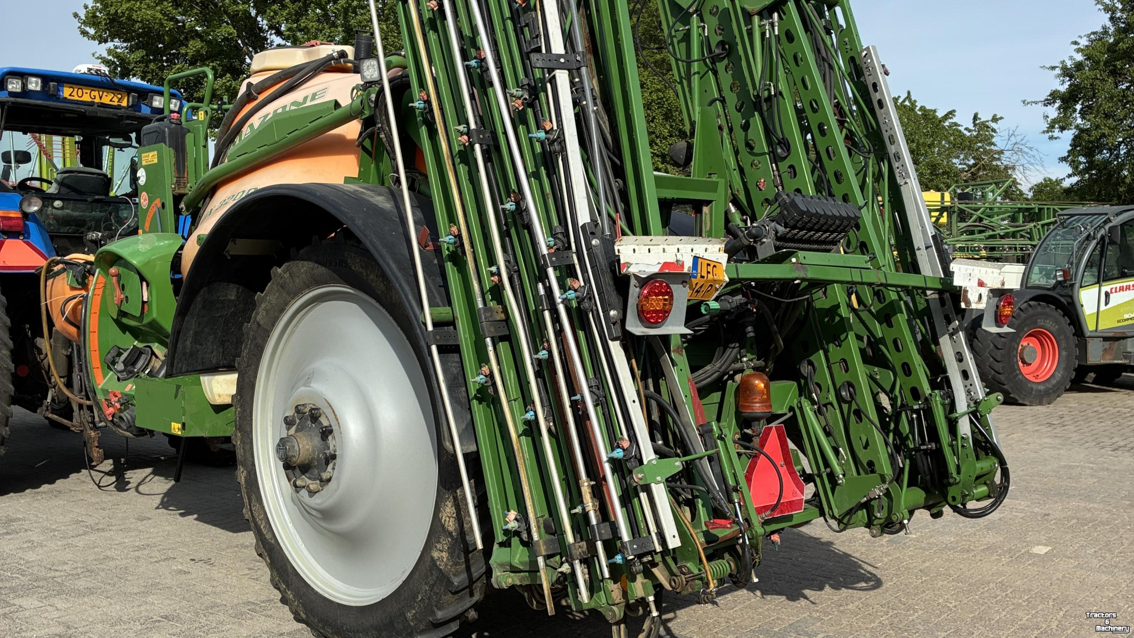 Gedragen Veldspuit Amazone UX 3200 Special