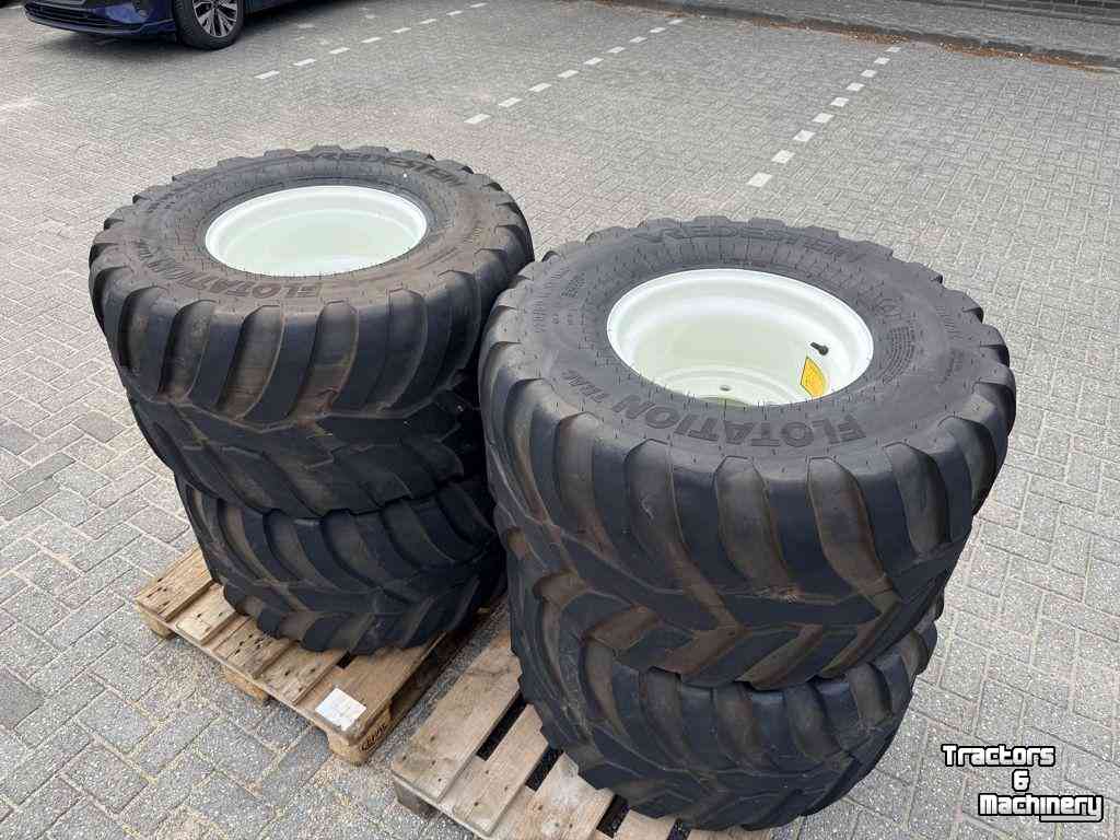 Wielen, Banden, Velgen & Afstandsringen Vredestein 520/50R17 Flotation Trac met Velg