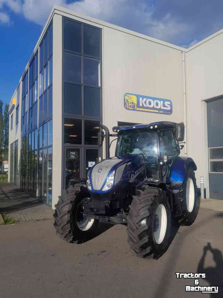 Traktoren New Holland T6.155AC