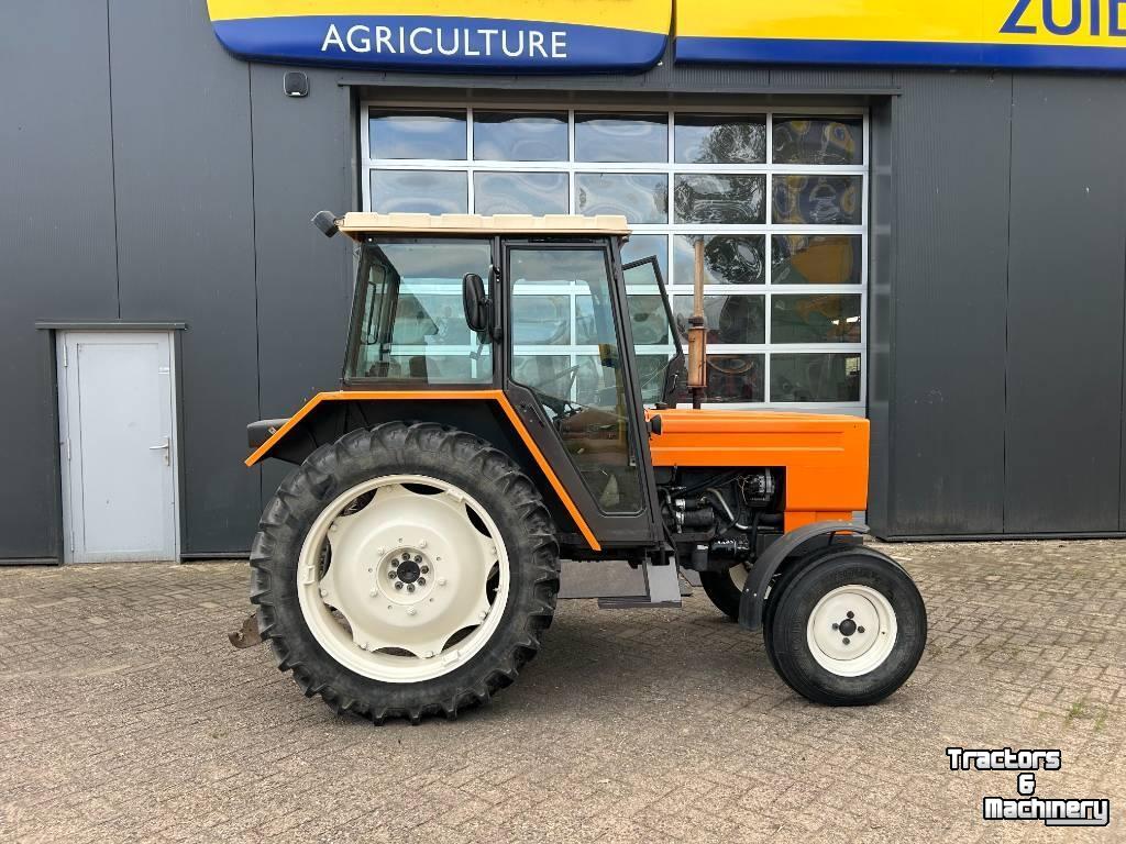 Tractor / Trekker Renault 551