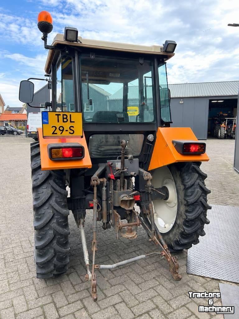 Tractor / Trekker Renault 551