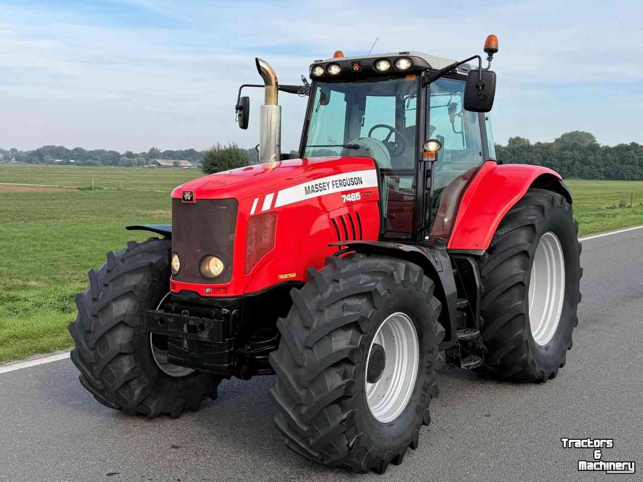 Tractor / Trekker Massey Ferguson Massey-Ferguson 7485 Dyna-VT 50 KM/h Trekker Midejo