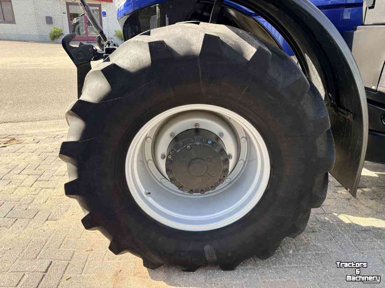 Tractor / Trekker New Holland T7.260AC Stage V Blue Power