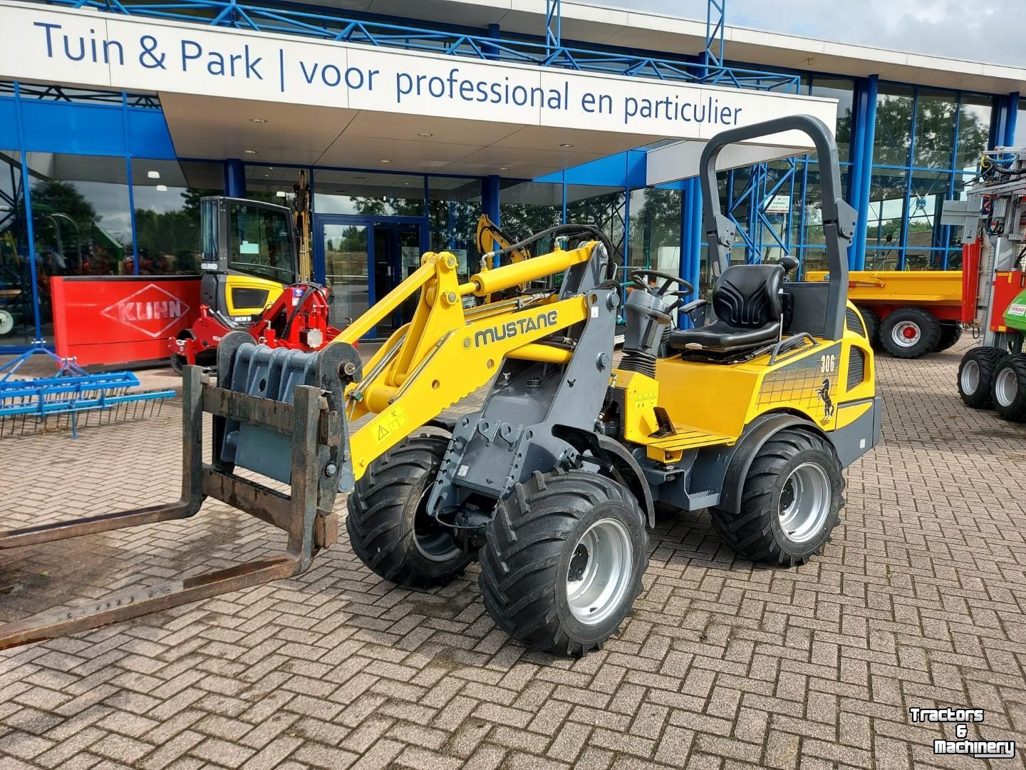 Shovel / Wiellader / Kniklader Mustang AL306