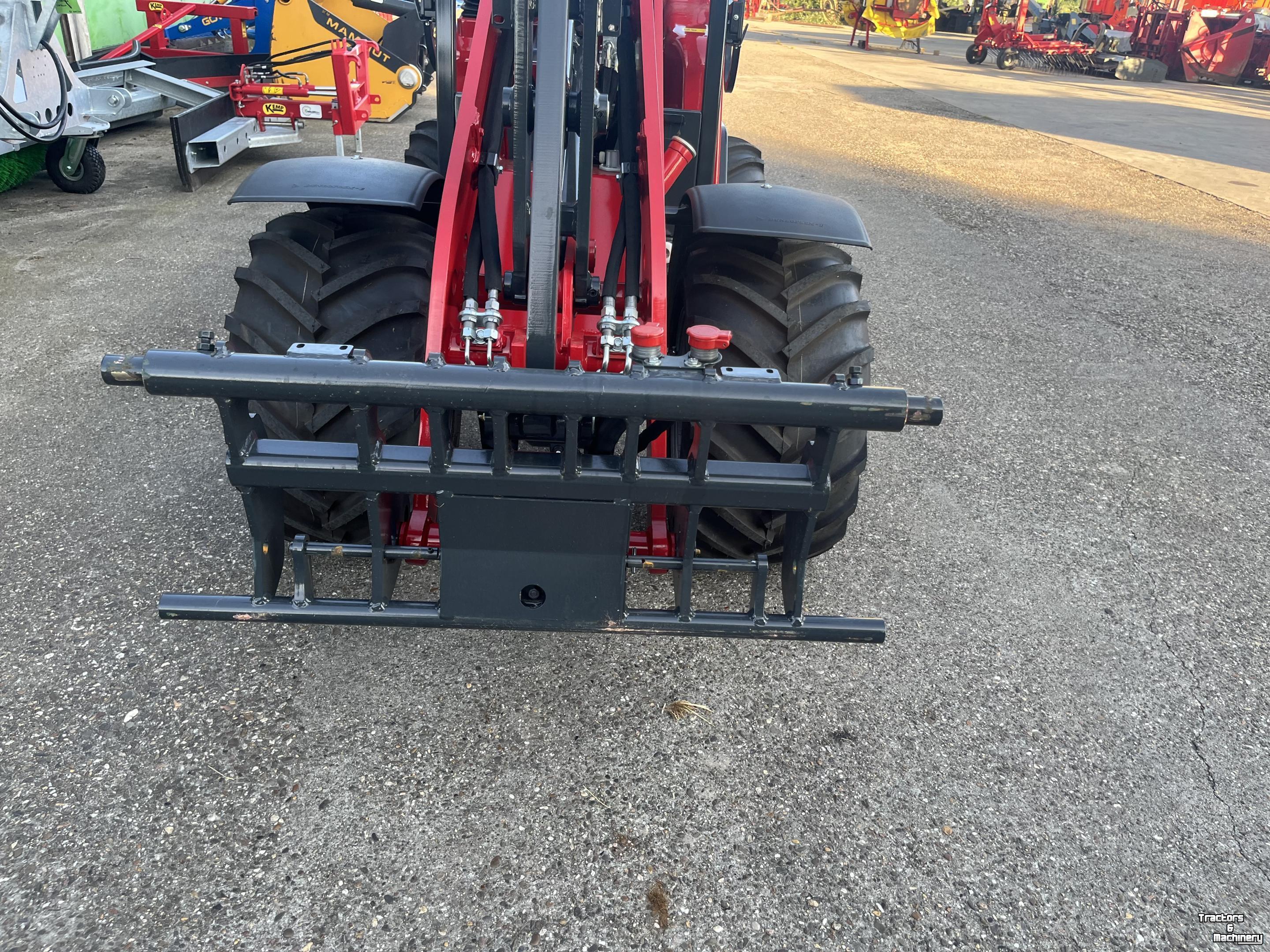 Shovel / Wiellader / Kniklader  Schaffer 2630 slt