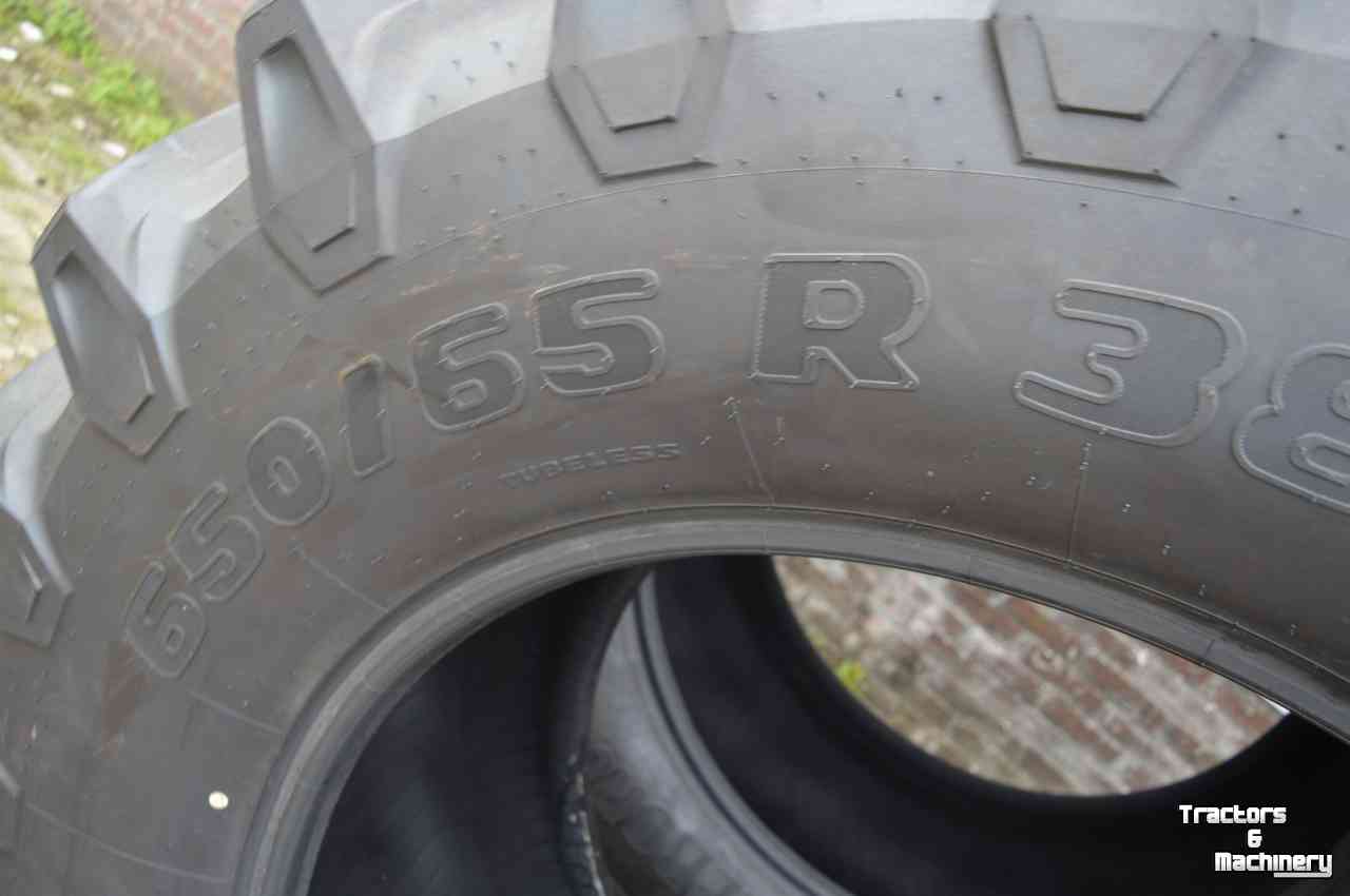 Wielen, Banden, Velgen & Afstandsringen Trelleborg 650/65r38 demontage