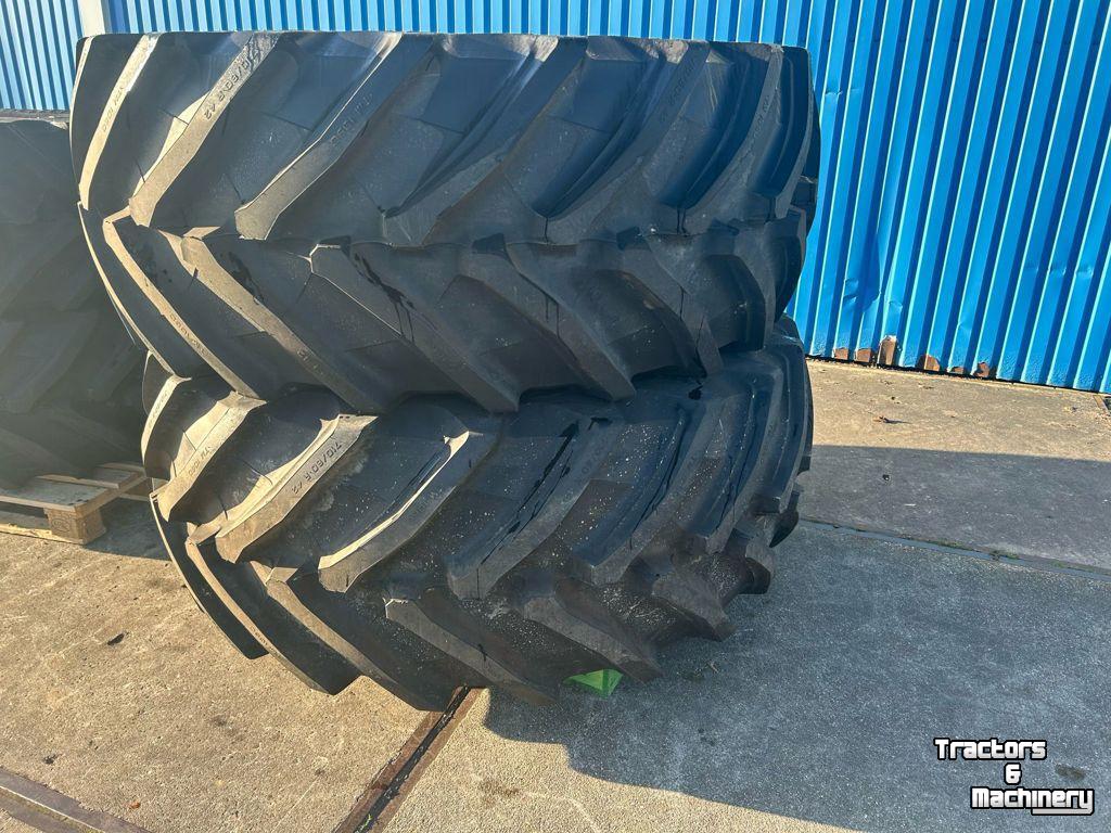 Wielen, Banden, Velgen & Afstandsringen Trelleborg Set 710/60R42+600/60R30 10-G