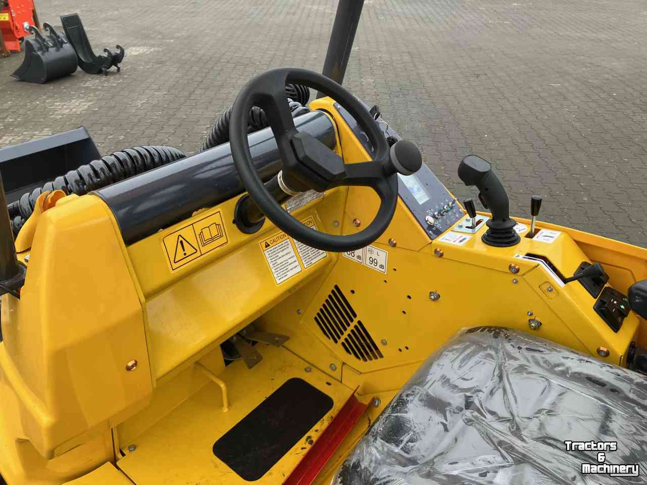 Shovel / Wiellader / Kniklader Eurotrac W11 telescoop shovel -minishovel