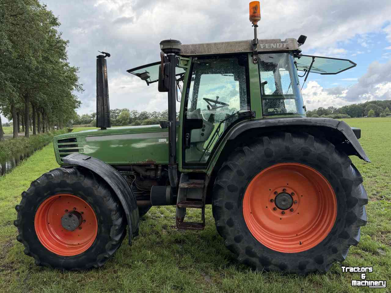 Tractor / Trekker  312 FARMER