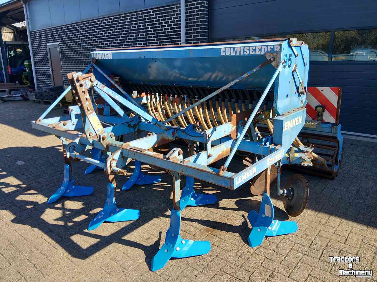Cultivator Lemken Smaragd met Zaaibak