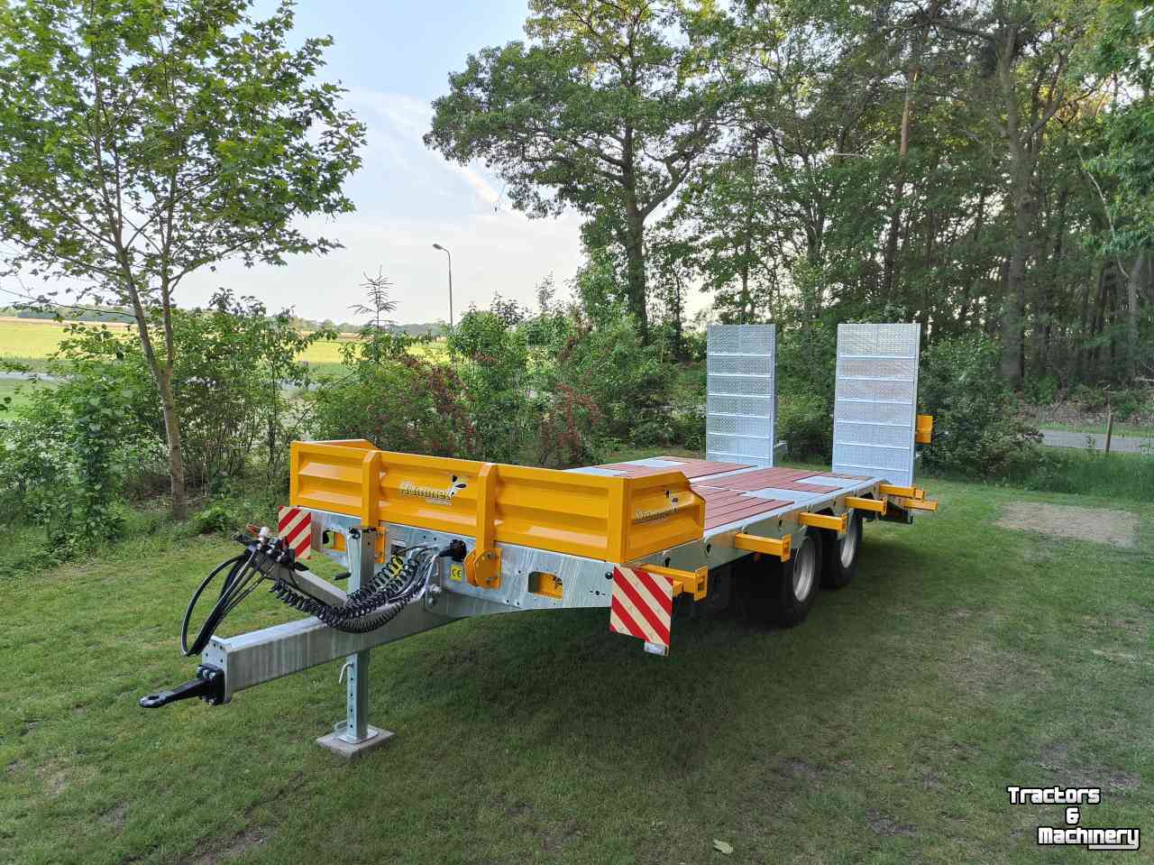Oprijwagen  Hummel Dieplader