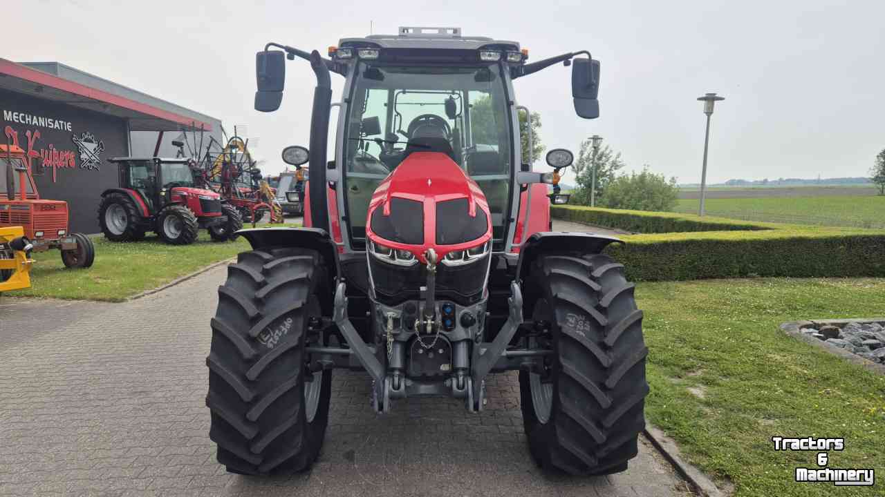 Tractor / Trekker Massey Ferguson 5S.125