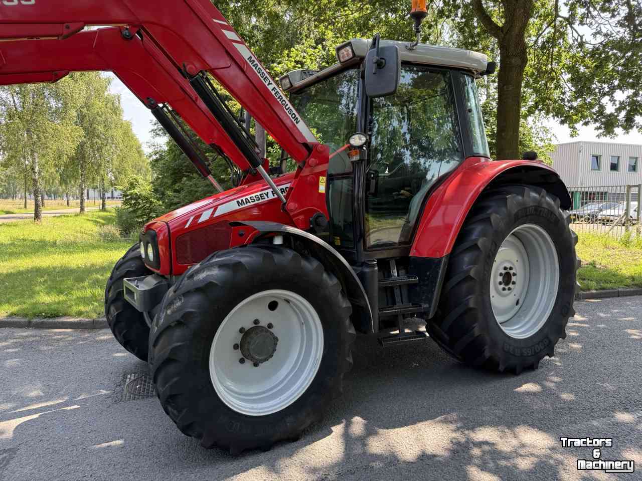 Tractor / Trekker Massey Ferguson 6455 T3 Dyna-6 (Load-Sensing)
