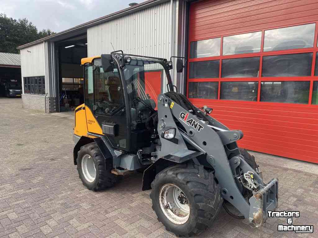 Shovel / Wiellader / Kniklader Giant V5003HD