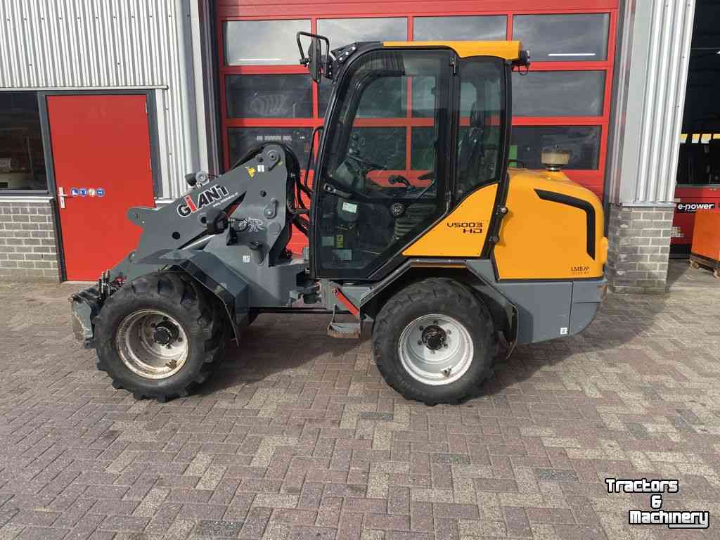 Shovel / Wiellader / Kniklader Giant V5003HD