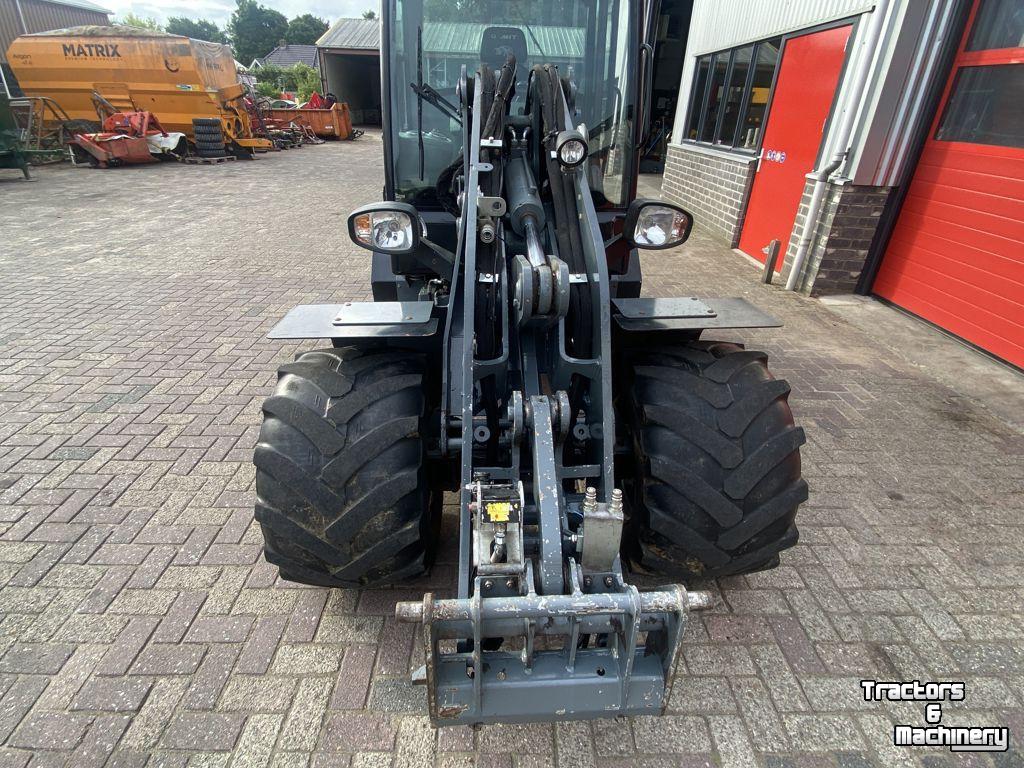 Shovel / Wiellader / Kniklader Giant Giant V5003HD