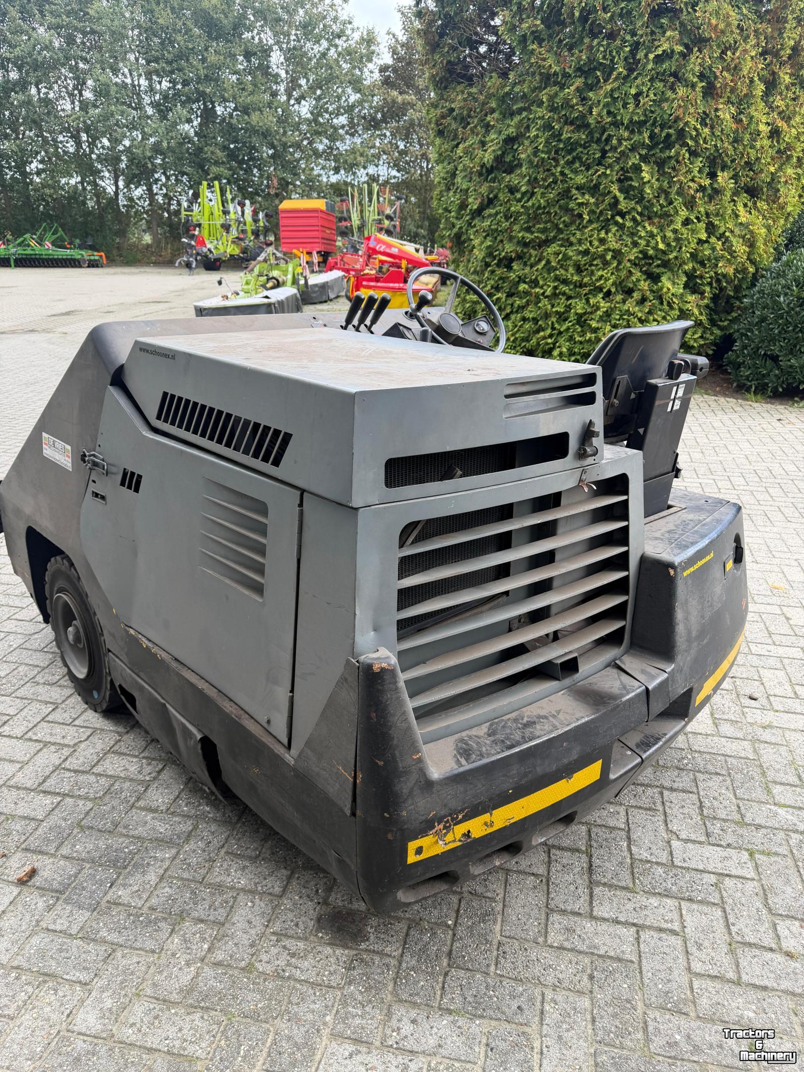 Veegmachine  Powerboss SW9XT