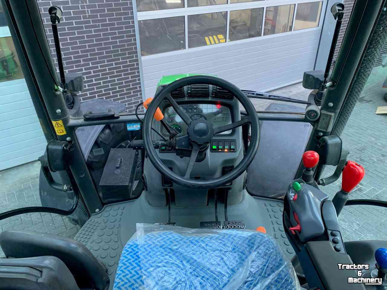 Traktoren Deutz-Fahr 150 New