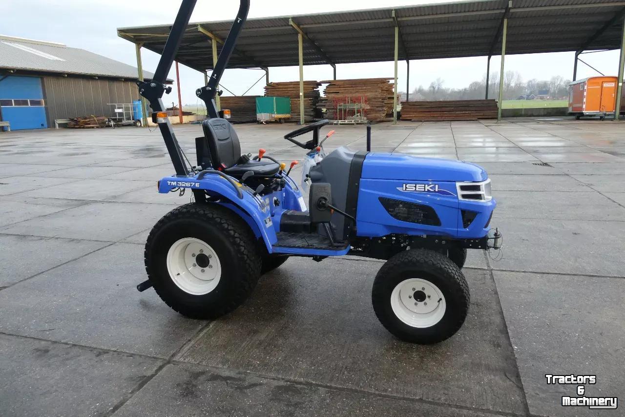 Tractor / Trekker Iseki TM3267E .