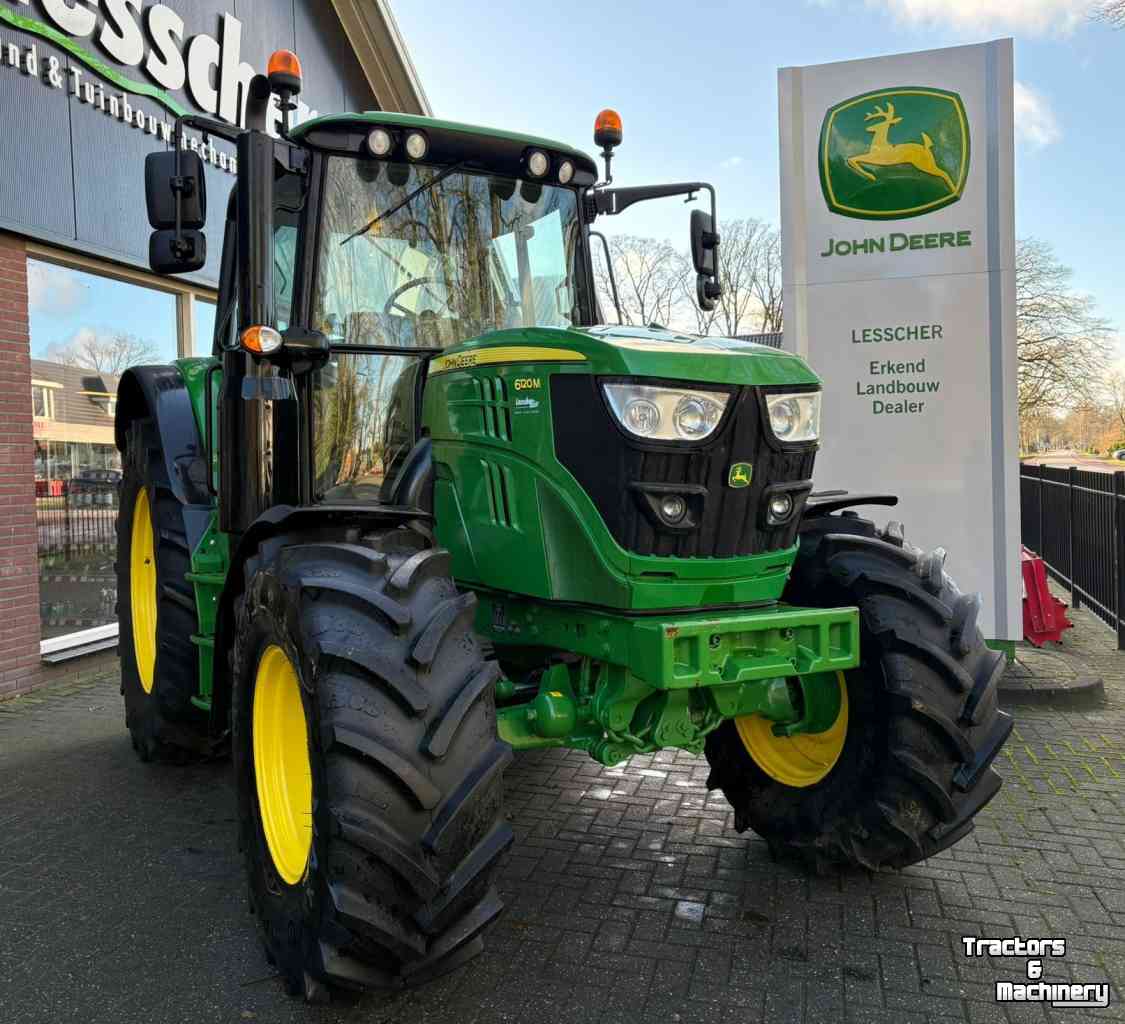 Tractor / Trekker John Deere 6120M