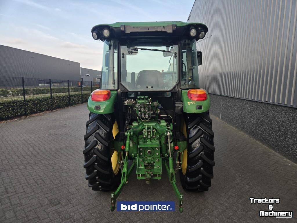 Tractor / Trekker John Deere 5100M