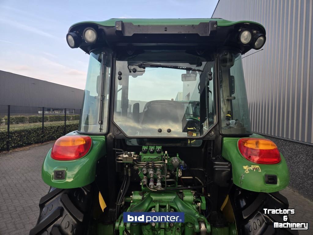 Tractor / Trekker John Deere 5100M