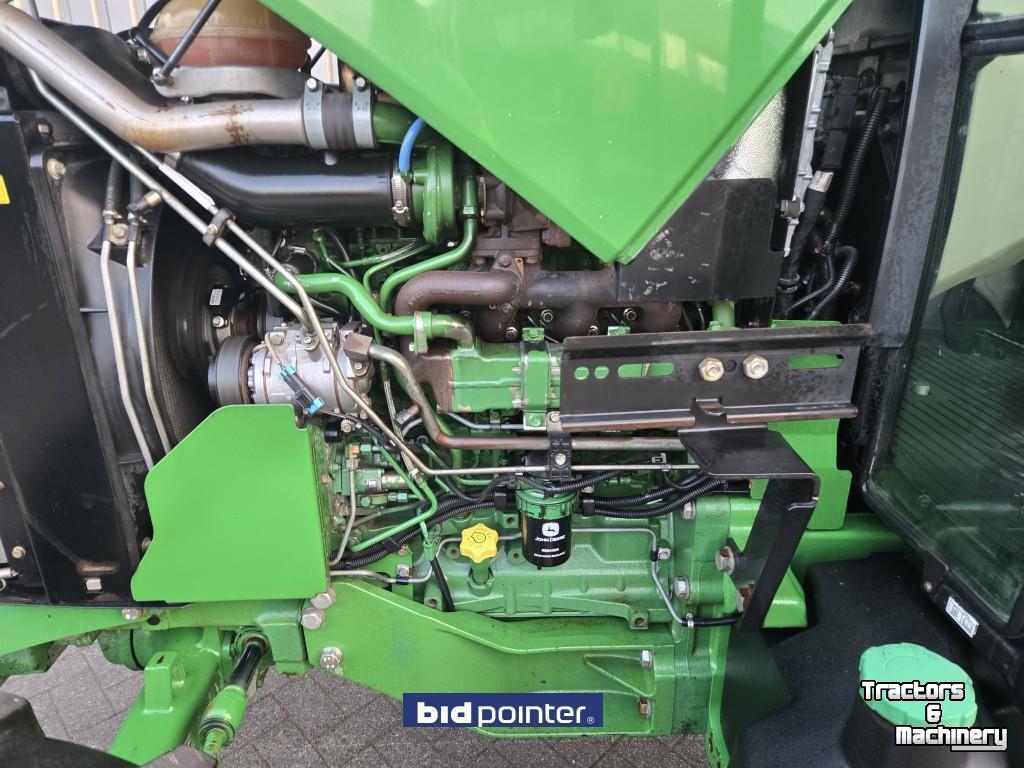 Tractor / Trekker John Deere 5100M