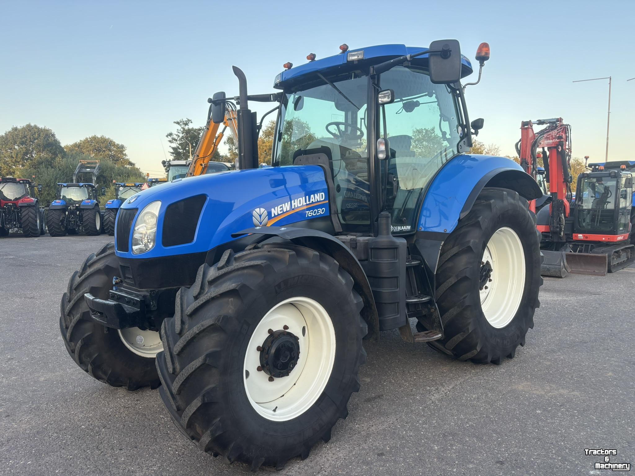 Tractor / Trekker New Holland T6030