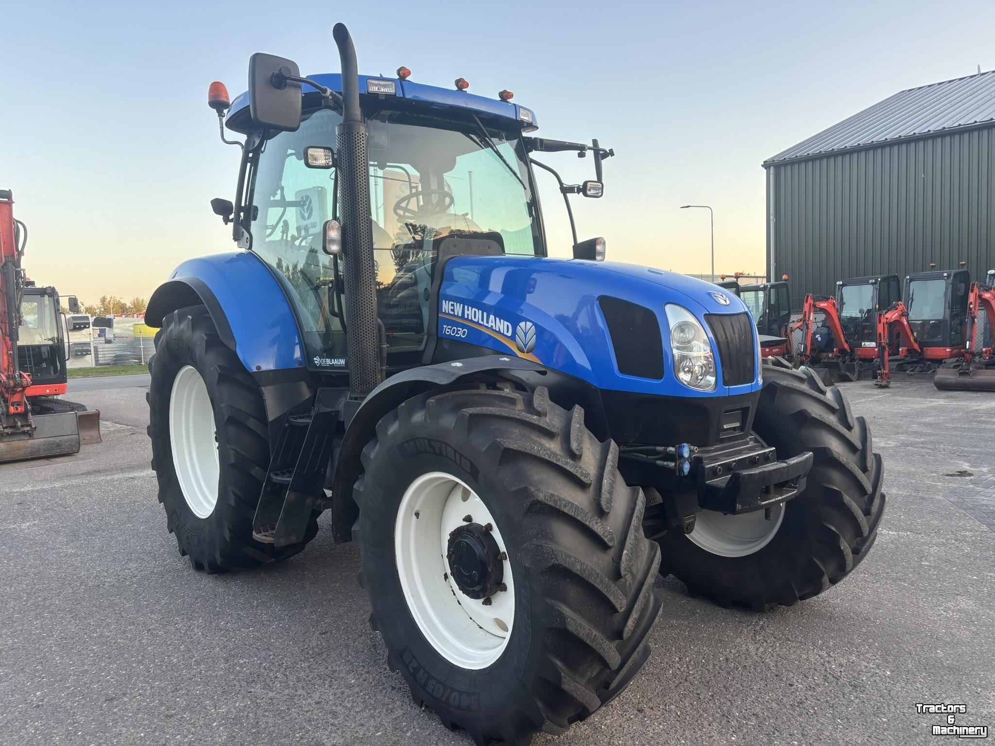 Tractor / Trekker New Holland T6030