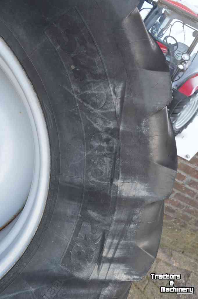 Wielen, Banden, Velgen & Afstandsringen Michelin 540/65r28