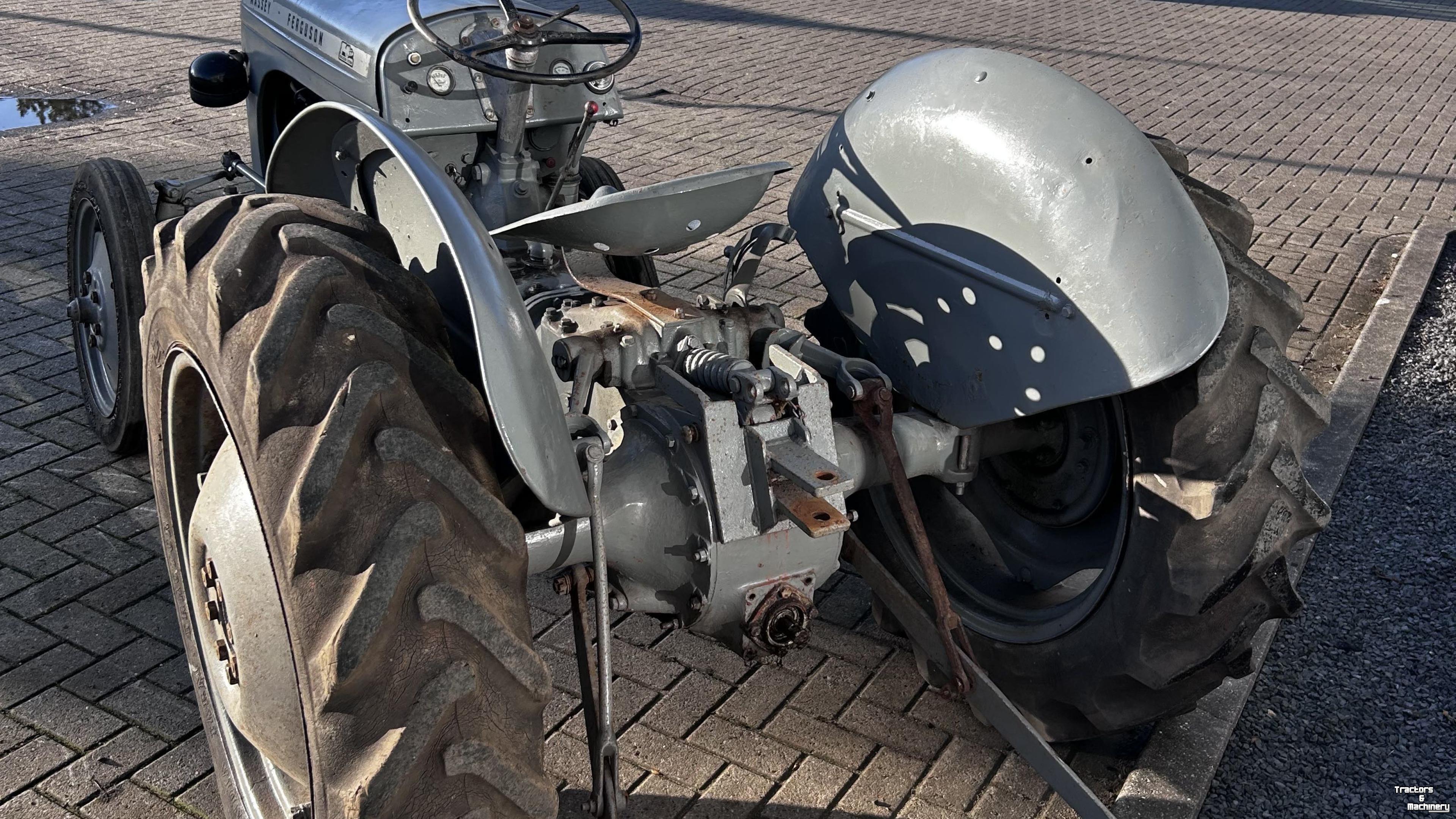 Tractor / Trekker Massey Ferguson TEF