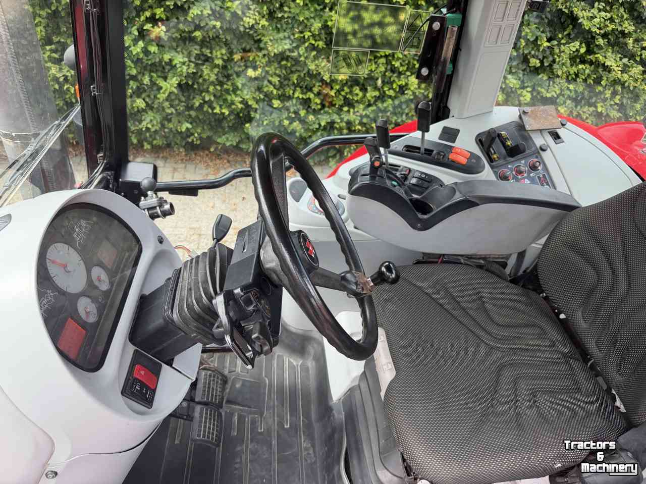 Tractor / Trekker Massey Ferguson 6470   Dyna 6